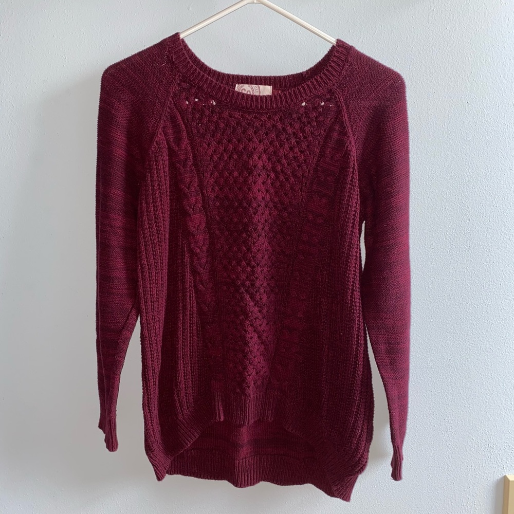 Maroon sweater